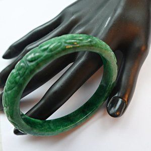 Chinese Carved Jade Jadeite Bangle Bracelet